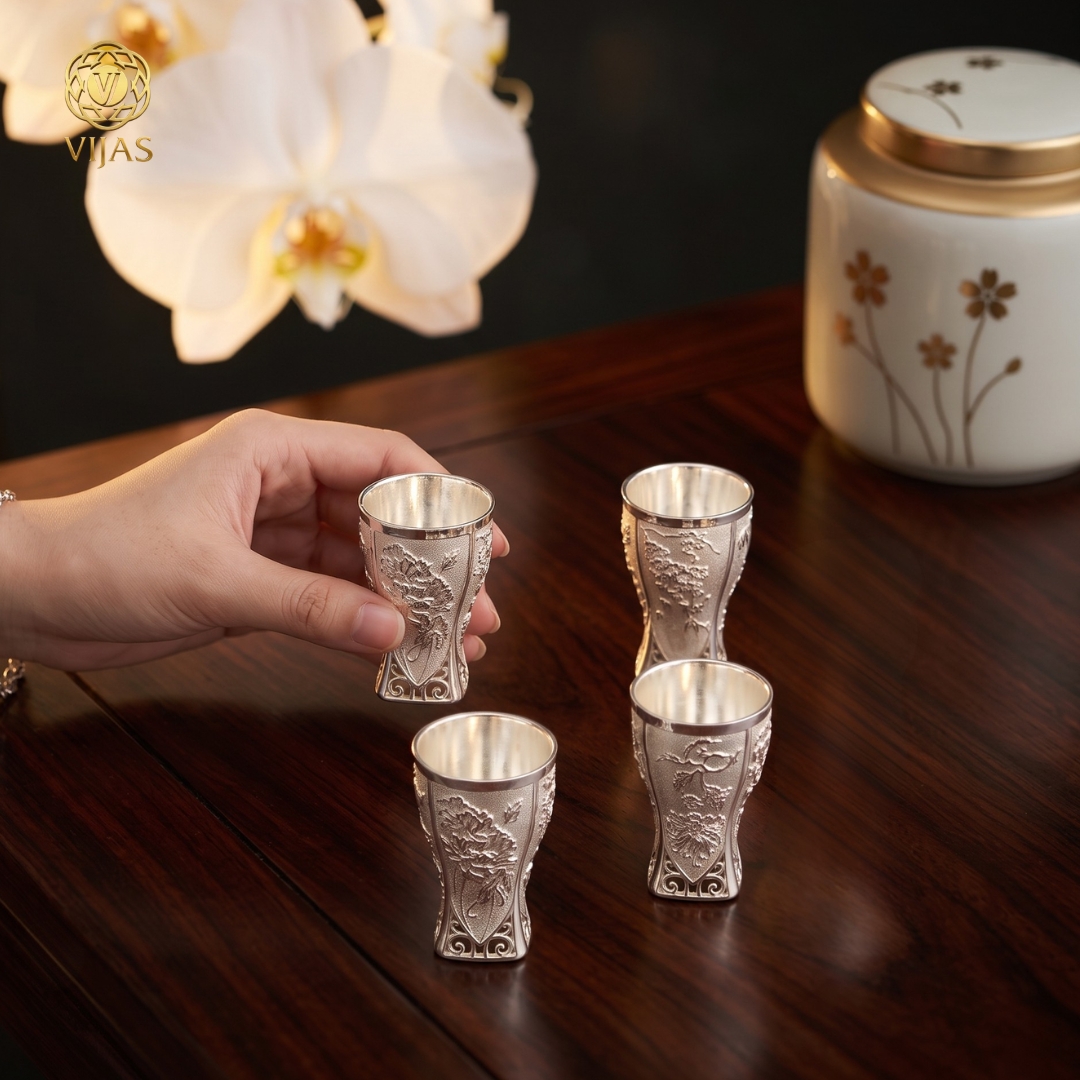 Bộ Chén Tứ Quý